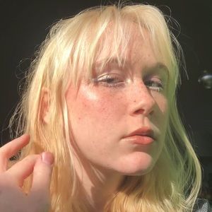 Meet your Posher, Hailee